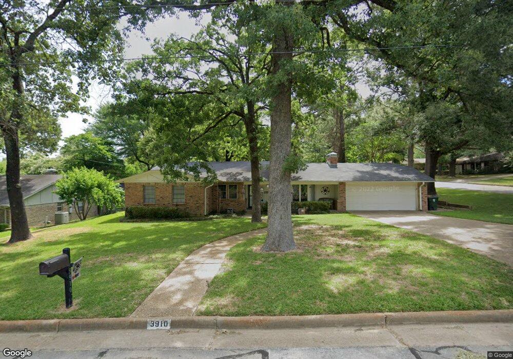 3910 Lexington Dr, Tyler, TX 75701 - photo 1