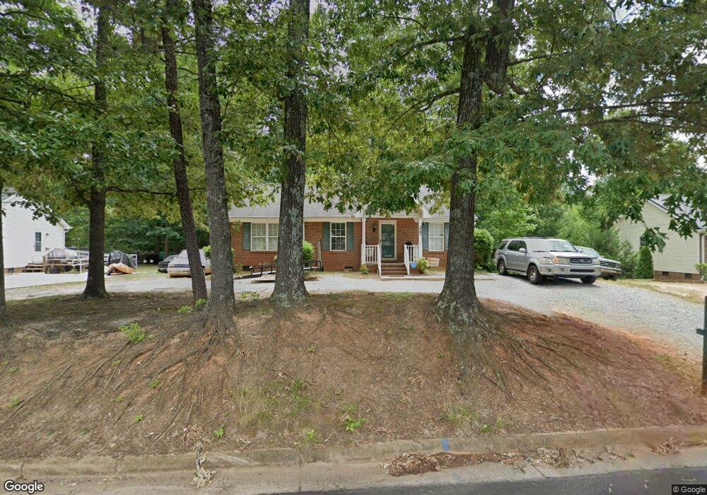 327 Hubbard St, Reidsville, NC 27320 - photo 1