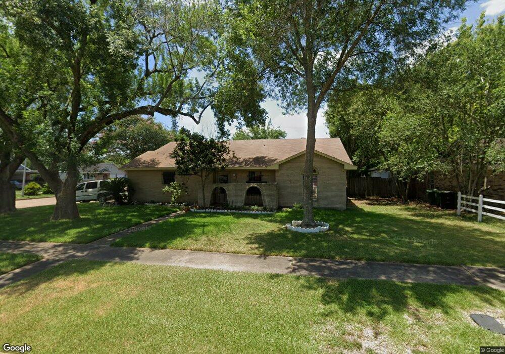10926 Keese Dr, Houston, TX 77089 - photo 1
