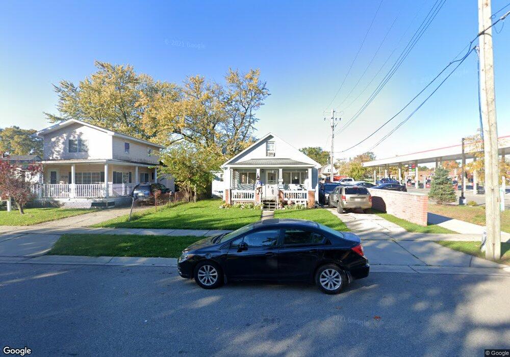 1717 23rd St, Port Huron, MI 48060 - photo 1