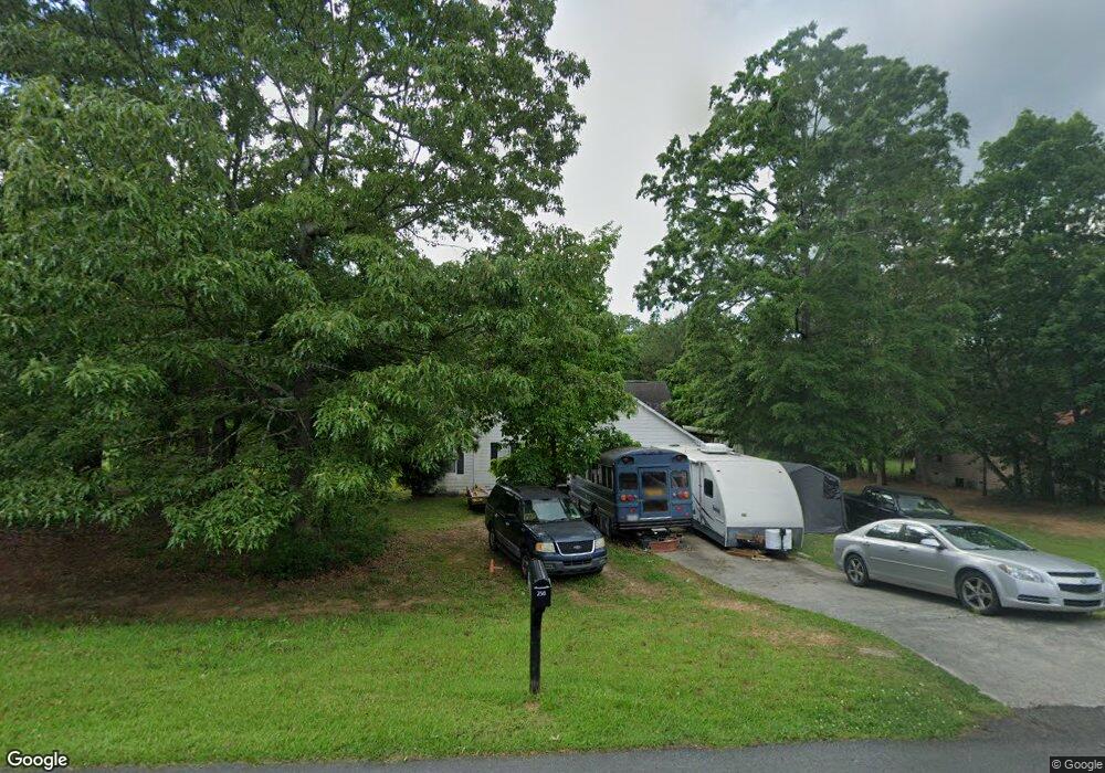 250 Buck Blvd SE, Calhoun, GA 30701 - photo 1