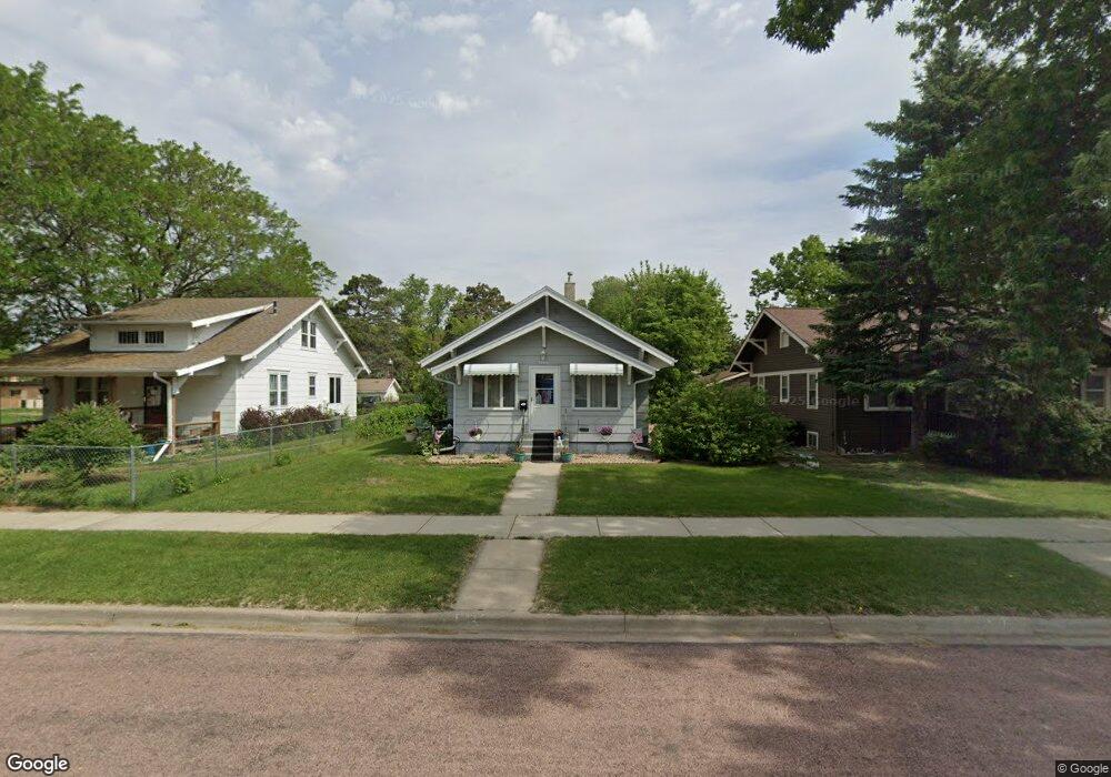 1204 E 4th Ave, Mitchell, SD 57301 - photo 1