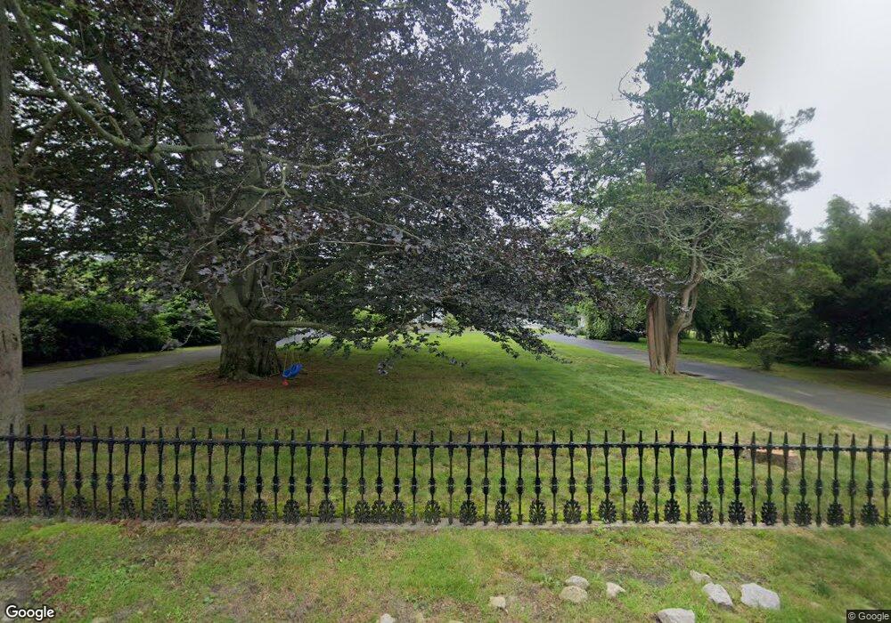 21 Franklin St, South Dartmouth, MA 02748 - photo 1