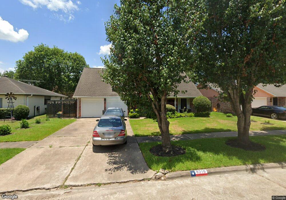 8219 Gulf Spring Ln, Houston, TX 77075 - photo 1
