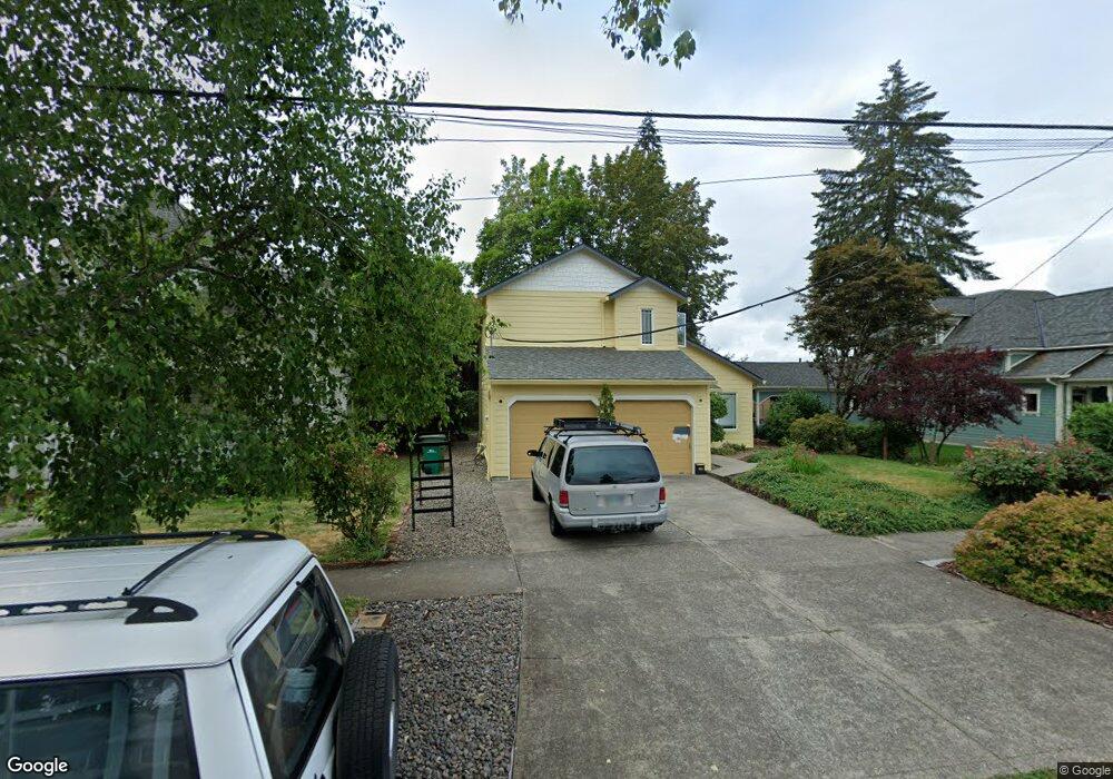614 E Sheridan St, Newberg, OR 97132 - photo 1