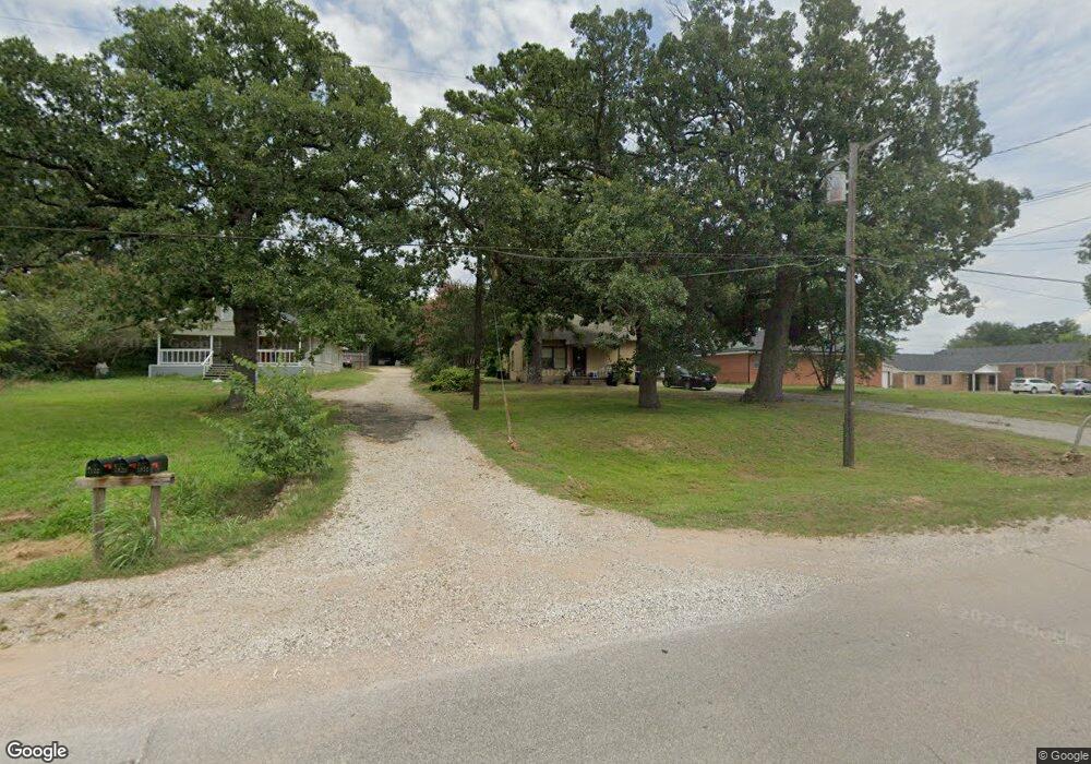 1824 Woodlawn Blvd, Denison, TX 75020 - photo 1