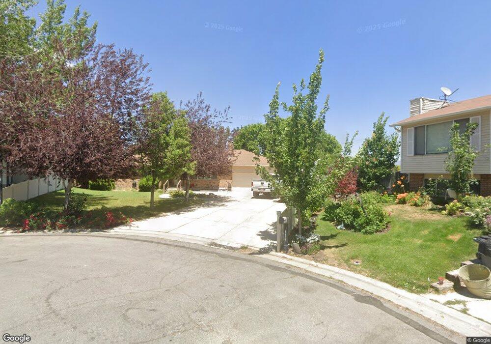 4022 Fairglen Cir, South Jordan, UT 84095 - photo 1