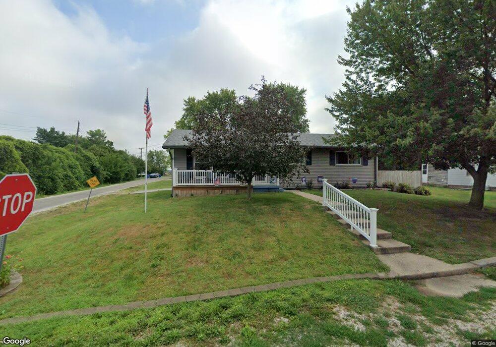 351 W Myrtle St, Virginia, IL 62691 - photo 1