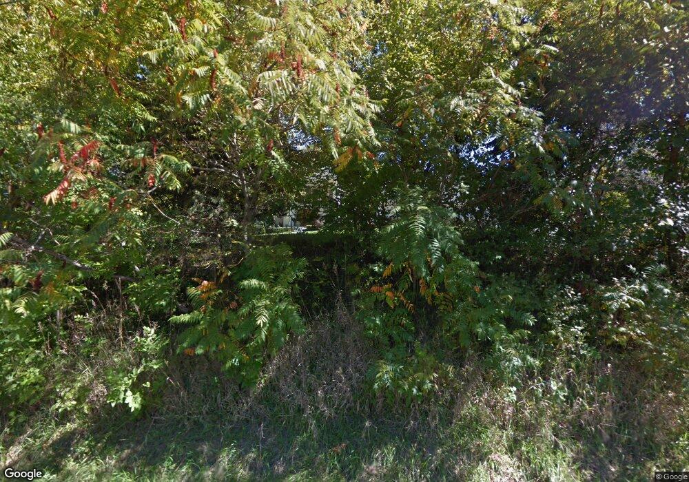 3309 Squirrel Rd, Bloomfield Hills, MI 48304 - photo 1