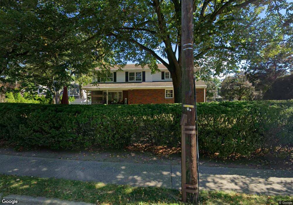 350 N Farview Ave, Paramus, NJ 07652 - photo 1