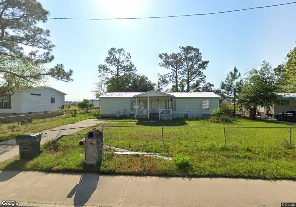 1359 Gaskin Ave S, Douglas, GA 31533 - photo 1