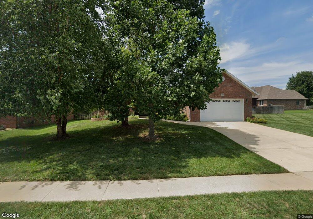619 N Maplewood Hills Rd, Nixa, MO 65714 - photo 1