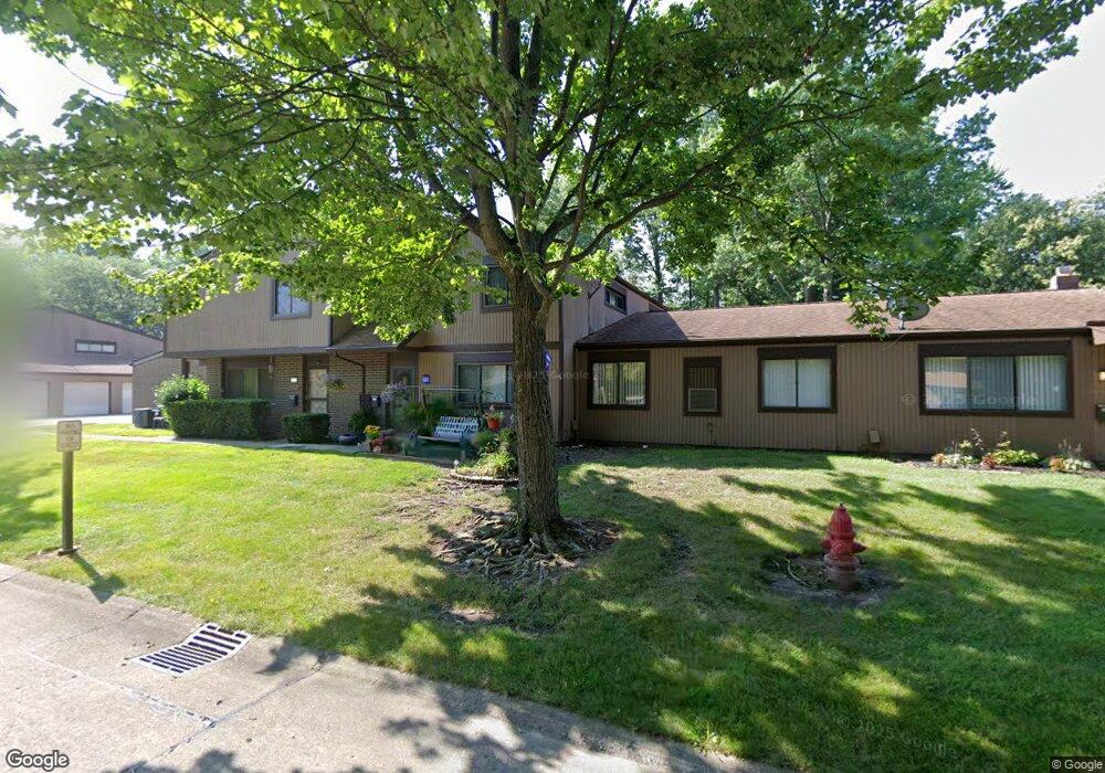 26671 Lake of the Falls Blvd, Olmsted Falls, OH 44138 - photo 1