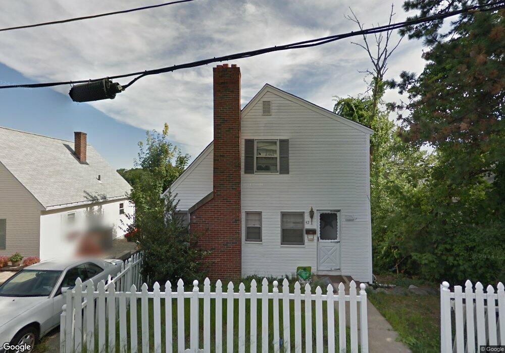 42 Piedmont Ave, Waltham, MA 02451 - photo 1
