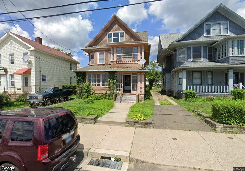 376 Seaview Ave unit 2nd., Bridgeport, CT 06607 - photo 1