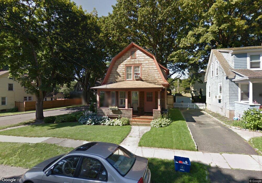 221 Euclid Ave, Fairfield, CT 06825 - photo 1