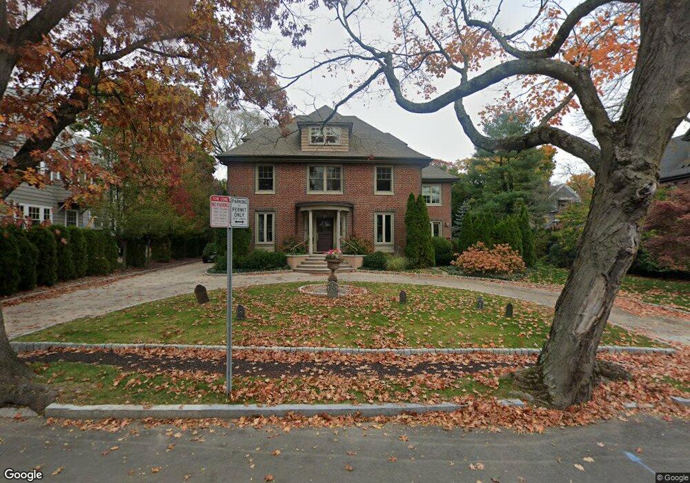 15 Grozier Rd, Cambridge, MA 02138 - photo 1