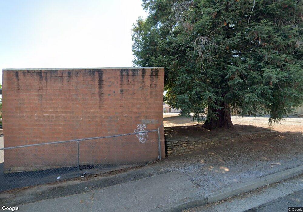 1183 Willis St, Redding, CA 96001 - photo 1