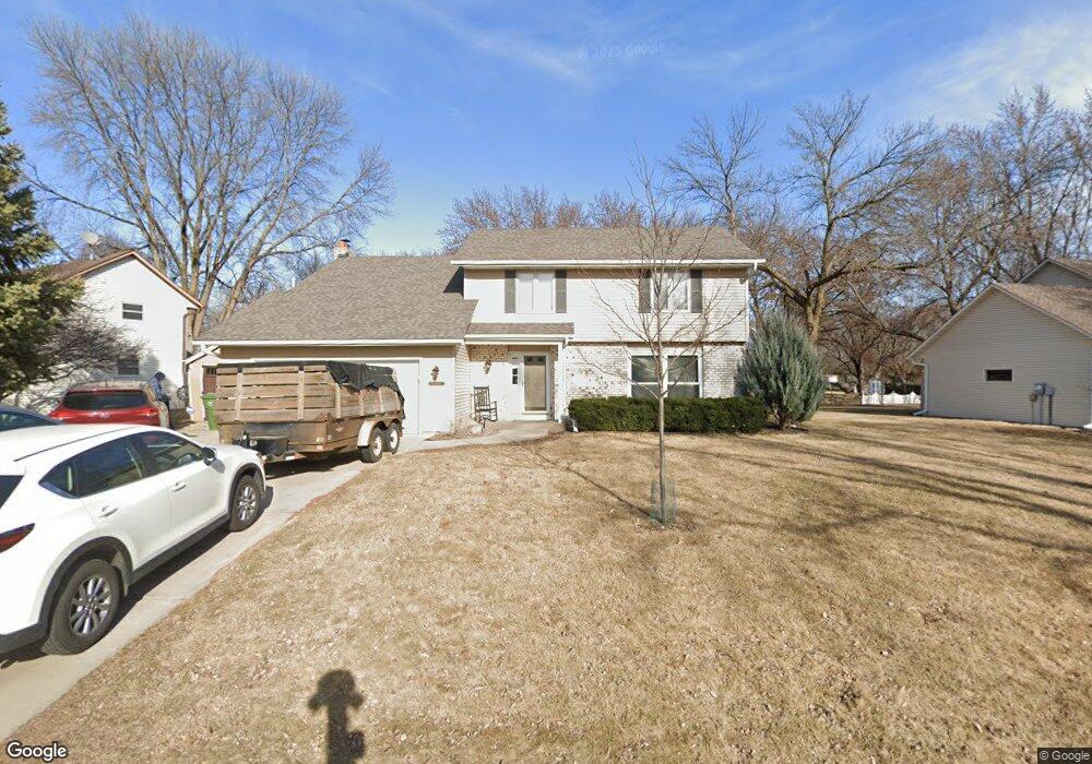 10364 Quaker Ln N, Maple Grove, MN 55369 - photo 1