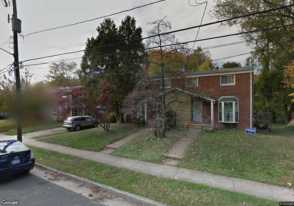 52 E Taylor Run Pkwy, Alexandria, VA 22314 - photo 1