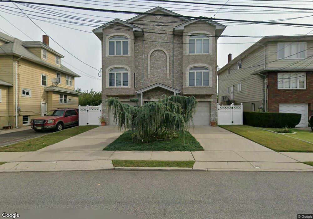 422 Taylor Ave, Hackensack, NJ 07601 - photo 1