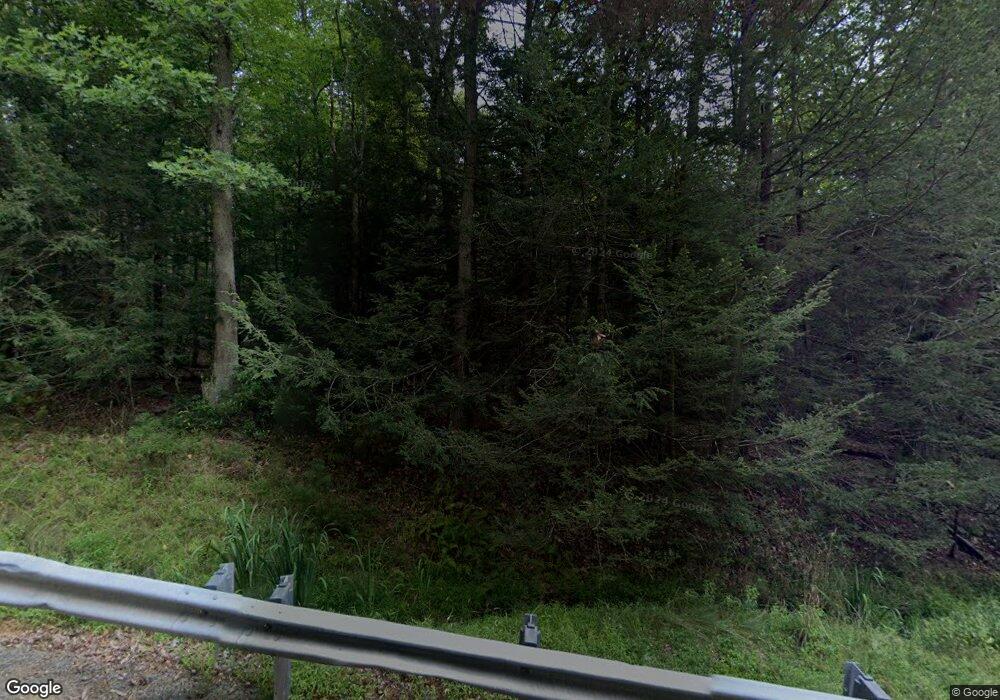 529 Rowland Rd, Greeley, PA 18425 - photo 1