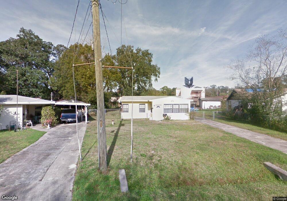 1830 Burkholder Cir W, Jacksonville, FL 32216 - photo 1