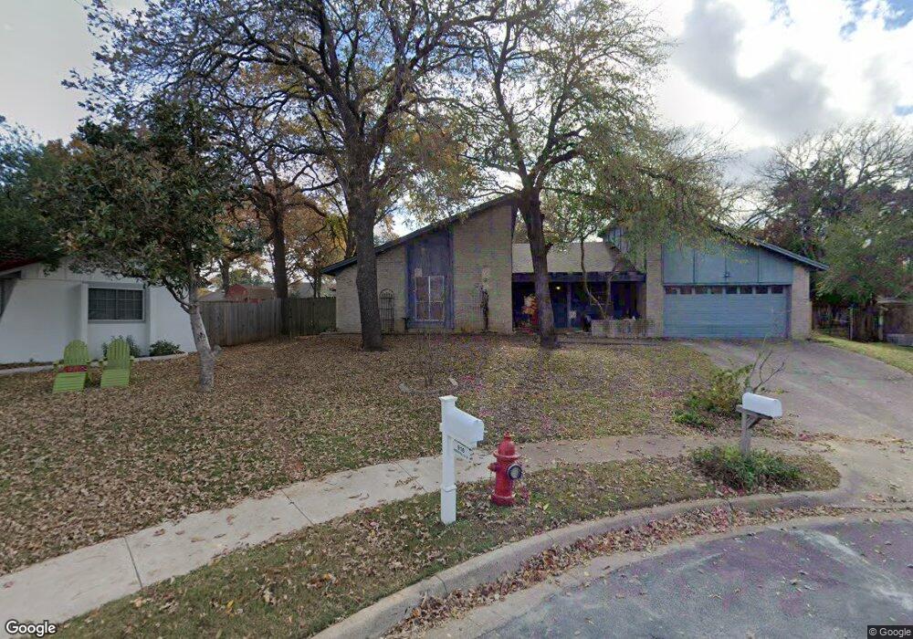 912 Brestol Ct E, Bedford, TX 76021 - photo 1