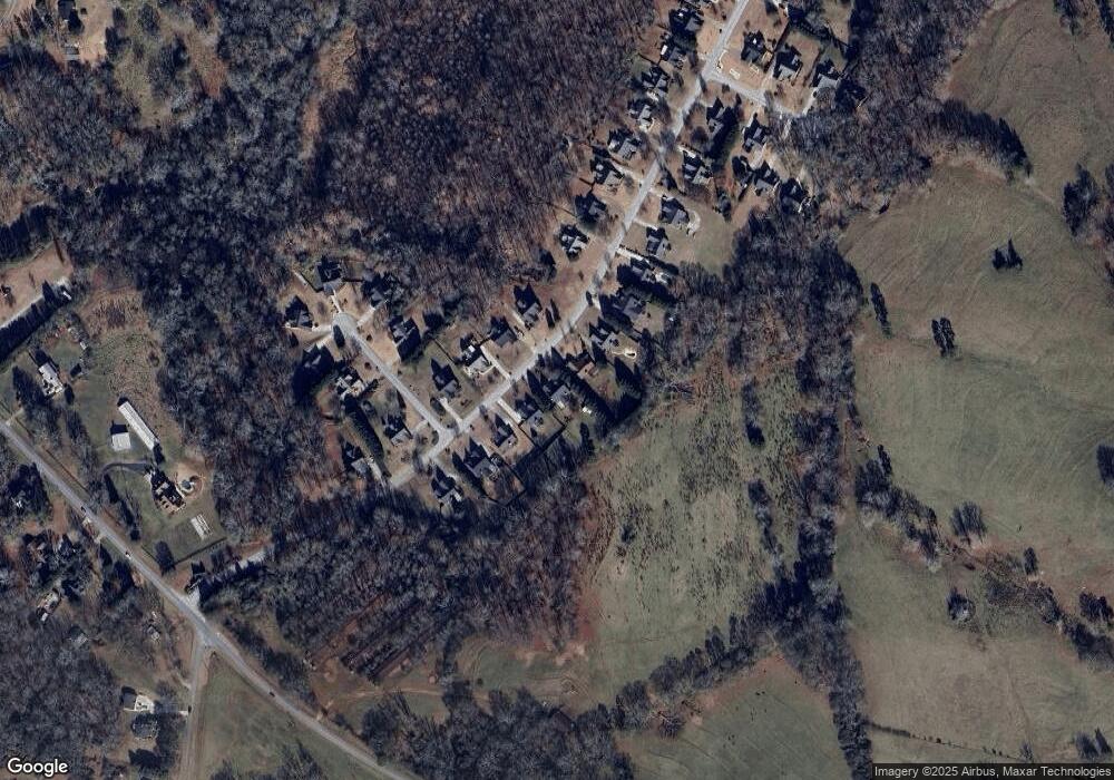 819 Crystal Meadow Dr, Winder, GA 30680 - photo 1