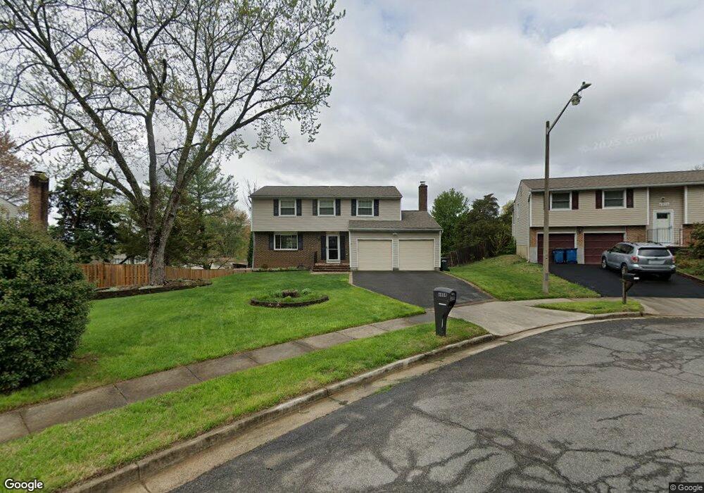 6808 Rock Creek Ct, Alexandria, VA 22306 - photo 1