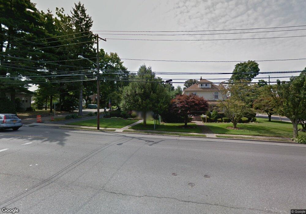 72 Elm Ave, Glen Cove, NY 11542 - photo 1