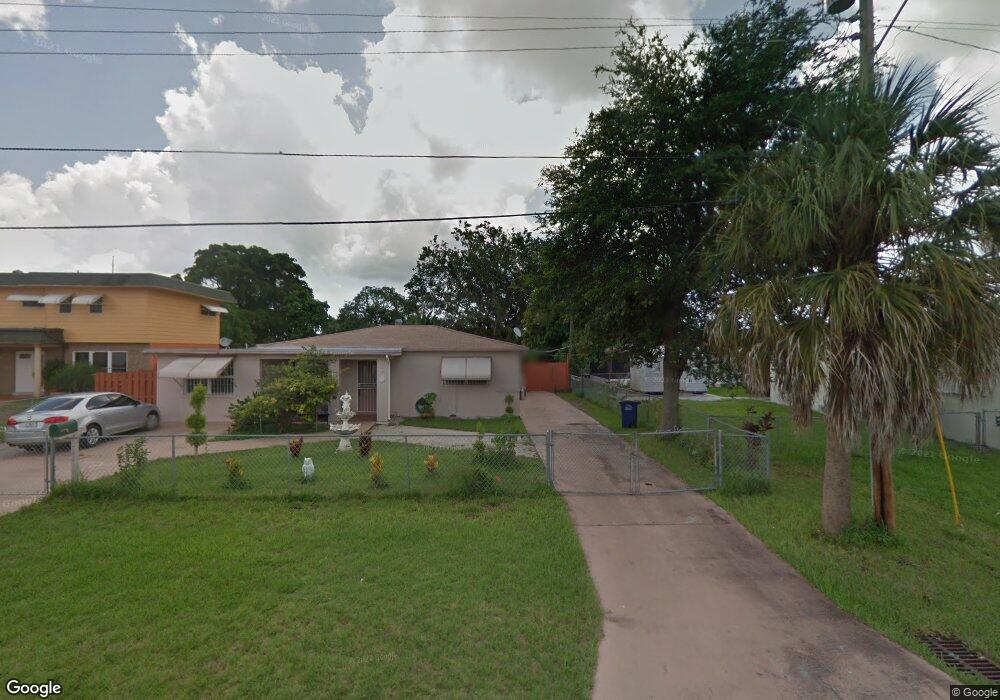 520 SW 8th St, Hallandale Beach, FL 33009 - photo 1