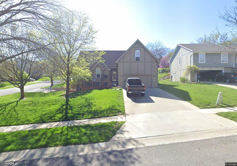 7732 Constance St, Shawnee, KS 66216 - photo 1