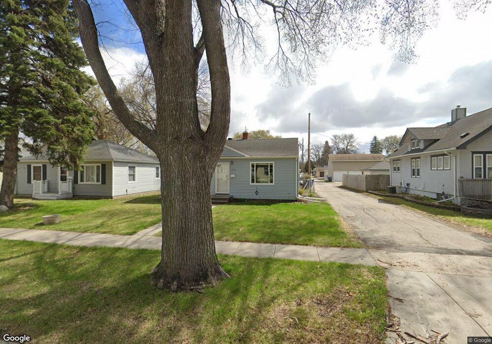 1534 5th St S, Fargo, ND 58103 - photo 1