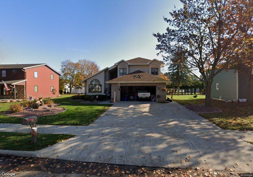 4603 Laurie Ln, Two Rivers, WI 54241 - photo 1