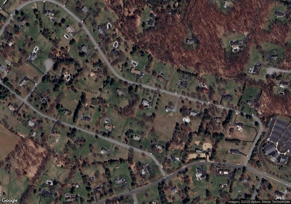 10 Weavers Ln, Whitehouse Station, NJ 08889 - photo 1