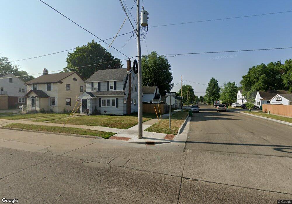 203 9th St SW, Austin, MN 55912 - photo 1