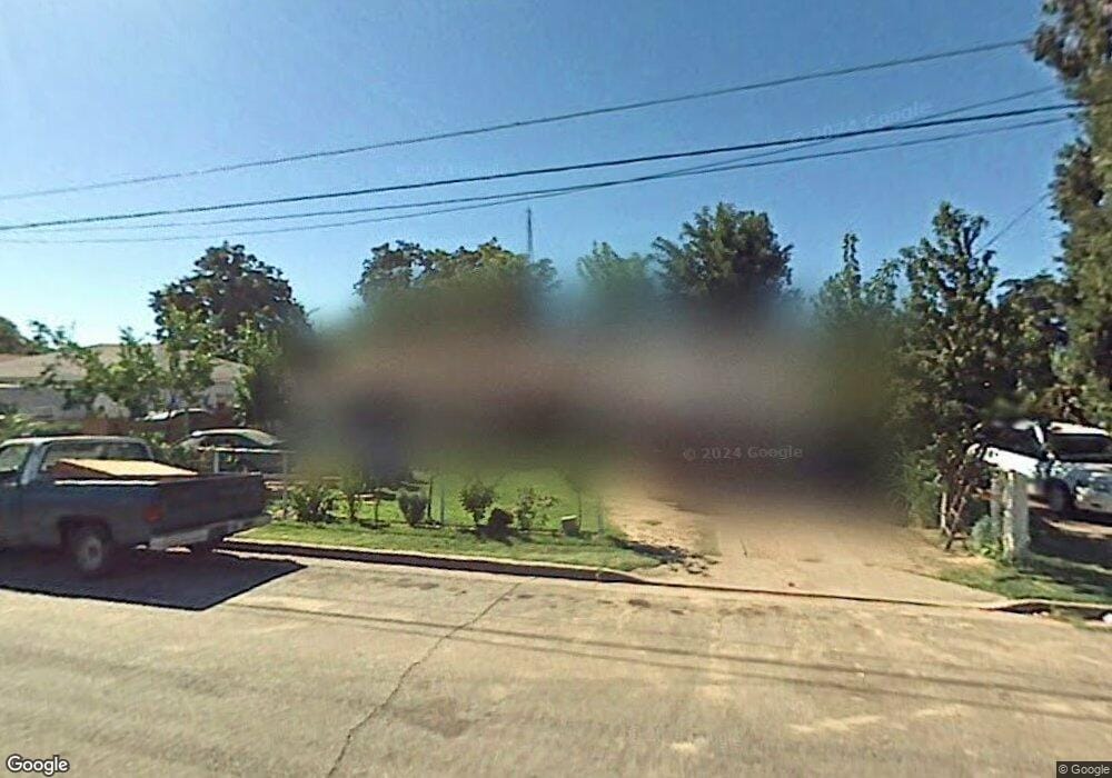 710 W Olive Ave, Turlock, CA 95380 - photo 1