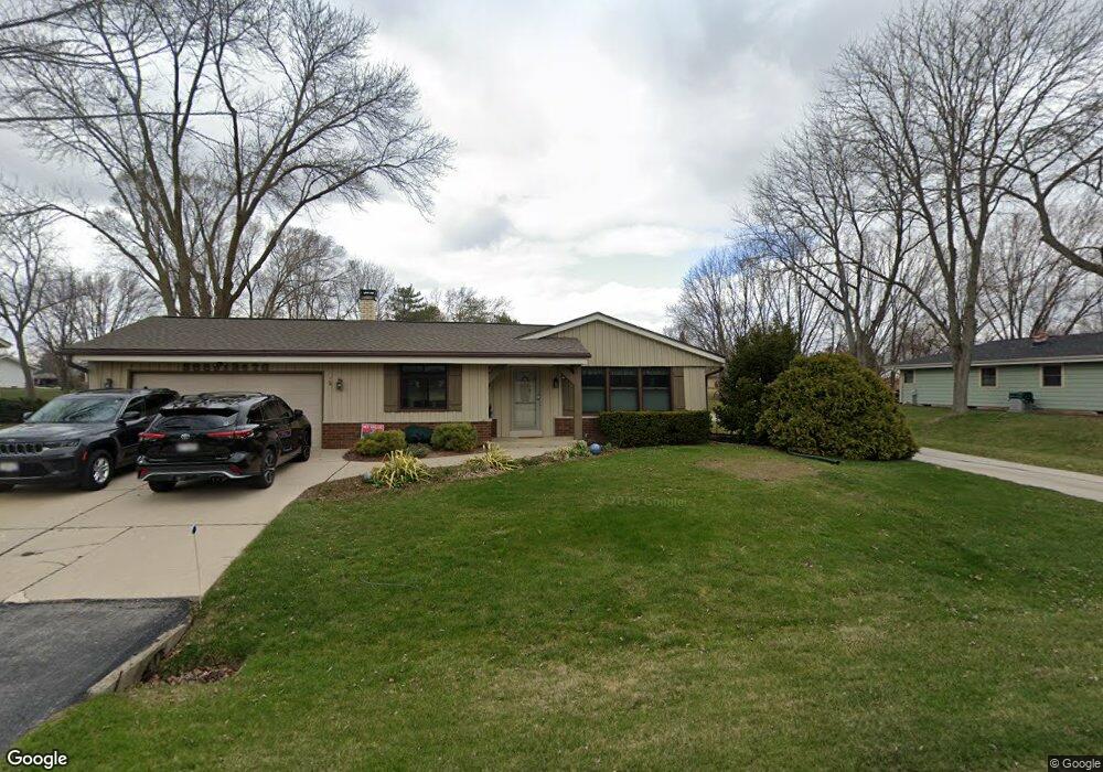 S68W13476 Bristlecone Ln, Muskego, WI 53150 - photo 1