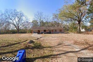 213 Pearl St, Derma, MS 38839