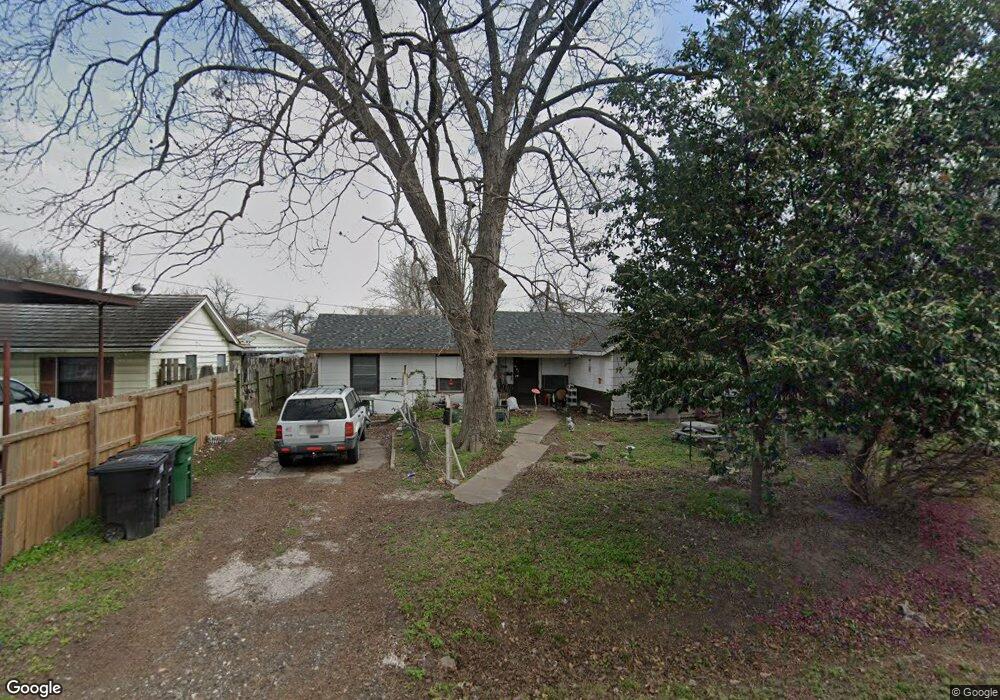 9234 Una St, Houston, TX 77022 - photo 1