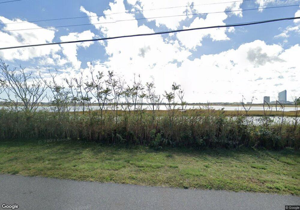 For Sale $199,900 • Co-Listing Agent