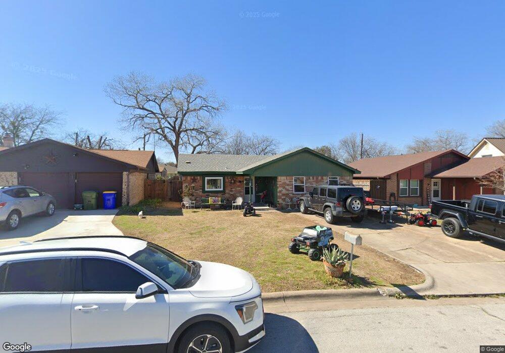 745 Hallvale Dr, Fort Worth, TX 76108 - photo 1