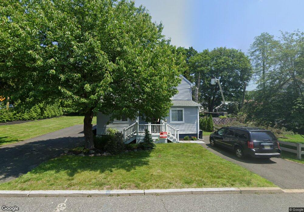 42 Chestnut St, Bloomingdale, NJ 07403 - photo 1