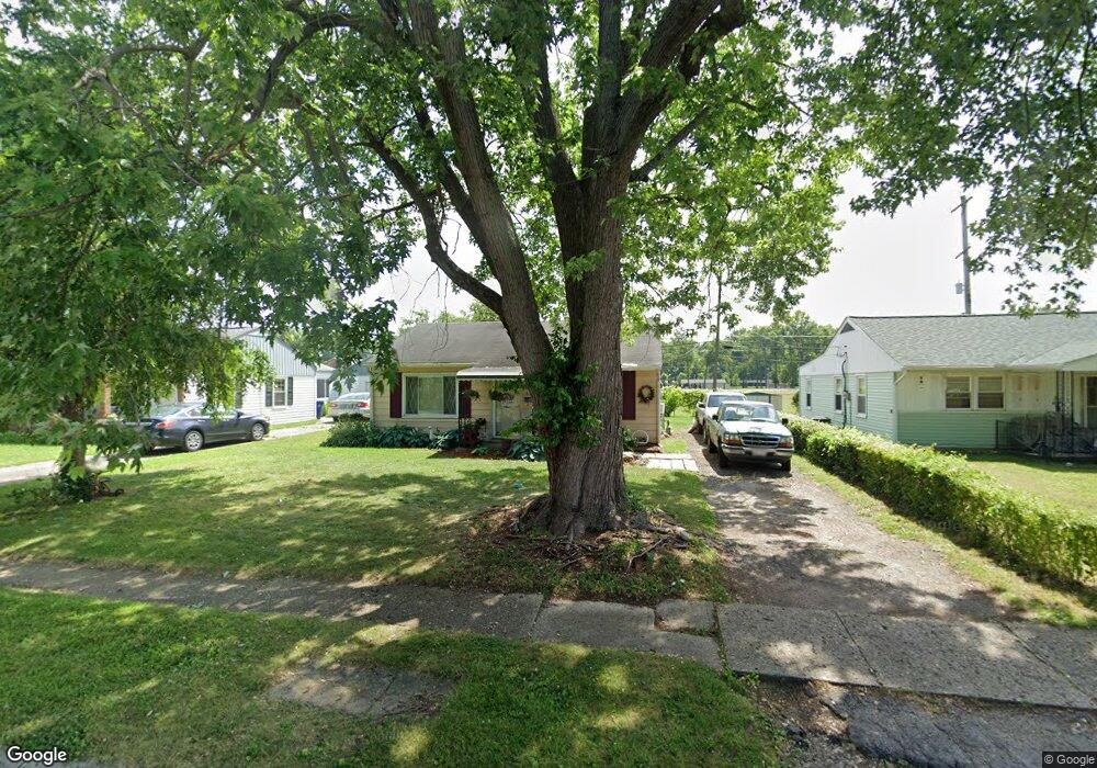 688 Martha Ln, Columbus, OH 43213 - photo 1