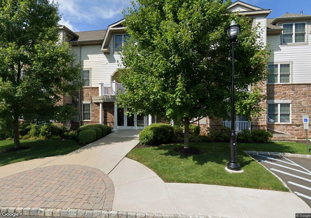 476 Victoria Dr unit L2, Bridgewater, NJ 08807 - photo 1