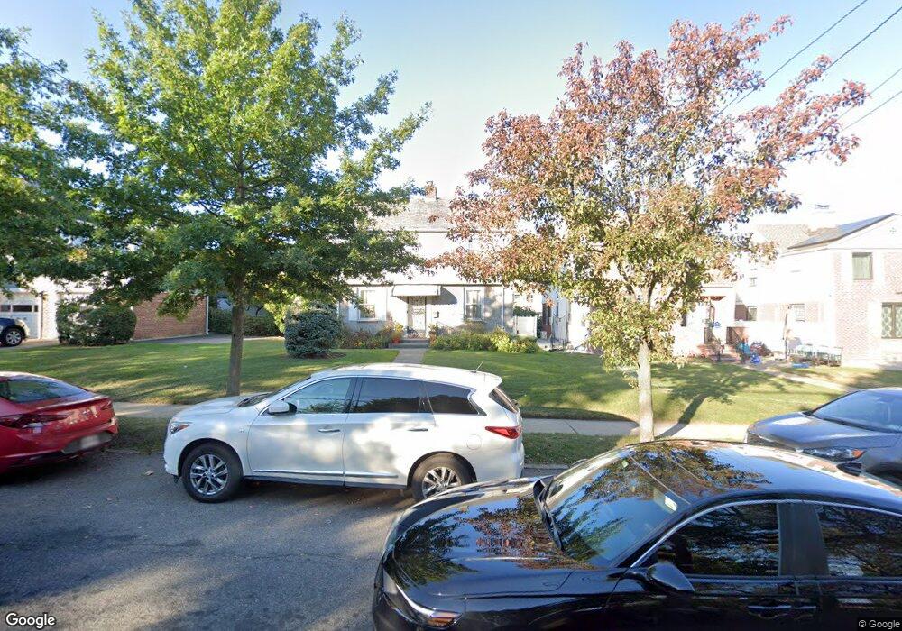 8280 168th St, Jamaica, NY 11432 - photo 1