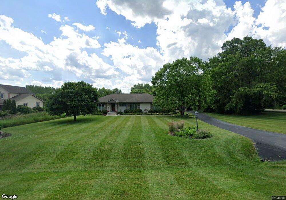 W262N5577 Boden Ln, Sussex, WI 53089 - photo 1