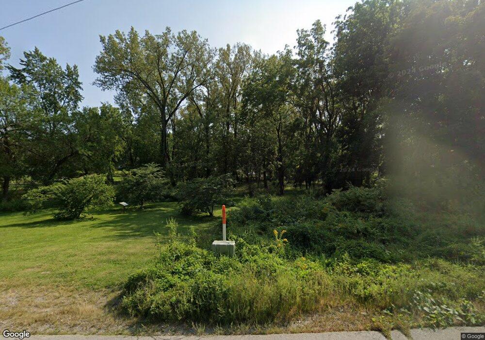 321 Locust St, Columbus Junction, IA 52738 - photo 1