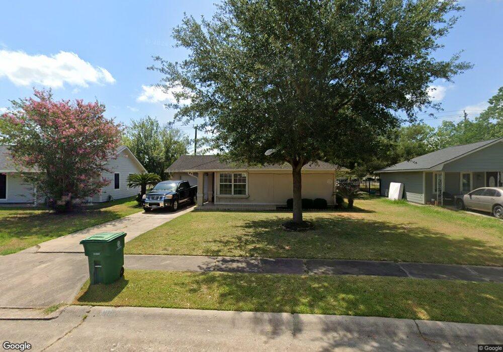9918 Carmalee St, Houston, TX 77075 - photo 1